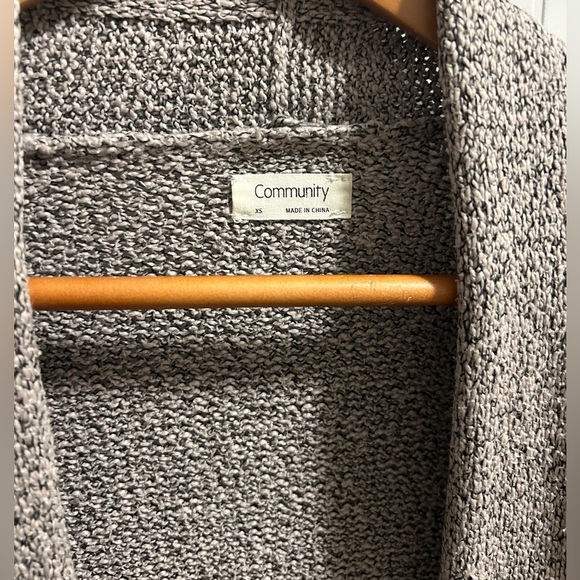 aritzia COMMUNITY Vetus Sweater Size XS - Picture 3 of 9